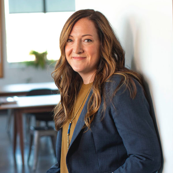 About Lisa Martin Profile